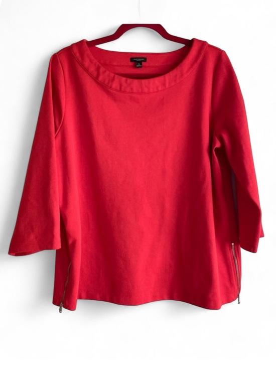 Ann Taylor Tops - Ann Taylor Red 3/4 Sleeve Knit Top with Side Zip Details Size XL